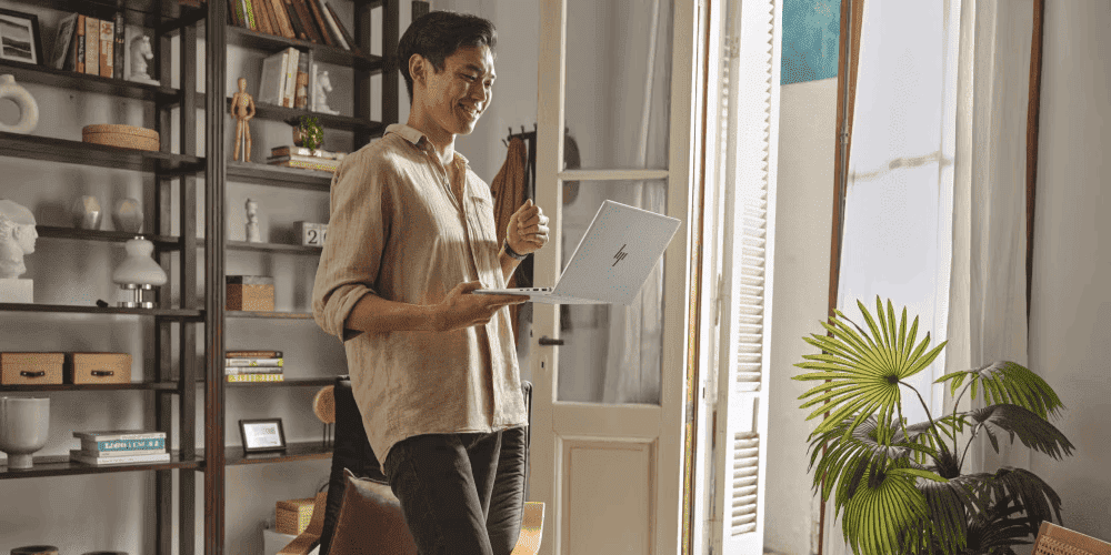 HP OmniBook 7 Aero, notebook ultraligera con IA para profesionales en movimiento