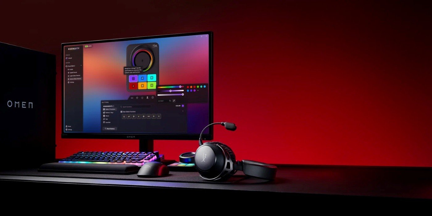 Estación de gaming HP OMEN completamente equipada con periféricos HyperX, incluyendo teclado mecánico RGB, mouse gaming, audífonos con micrófono y software de personalización de iluminación