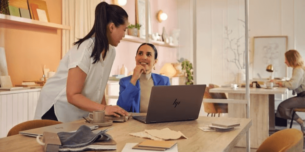 HP Spectre vs OmniBook Ultra: tu notebook premium favorita acaba de mejorar